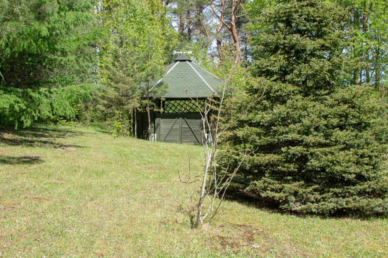 Gospodarstwo Agroturystyczne Nad Jeziorem Wsrod Lasow Lipnica  Dış mekan fotoğraf